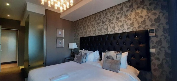 The Residences Crystal Towers image 22